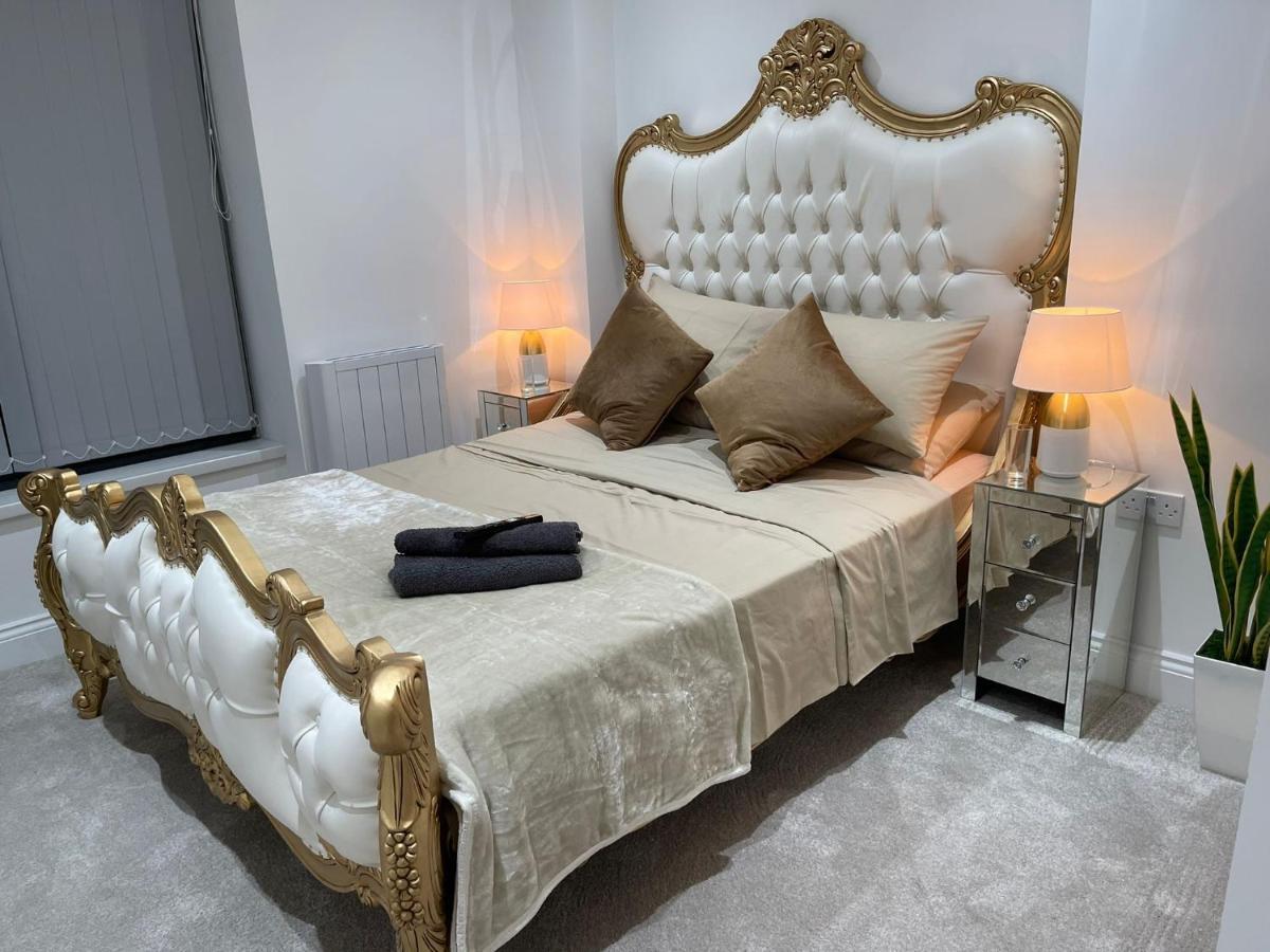 Salt Hill Windsor Legoland Eton Heathrow Luxury 2 Bed 1 Bath Free Parking Apartamento Slough Exterior foto