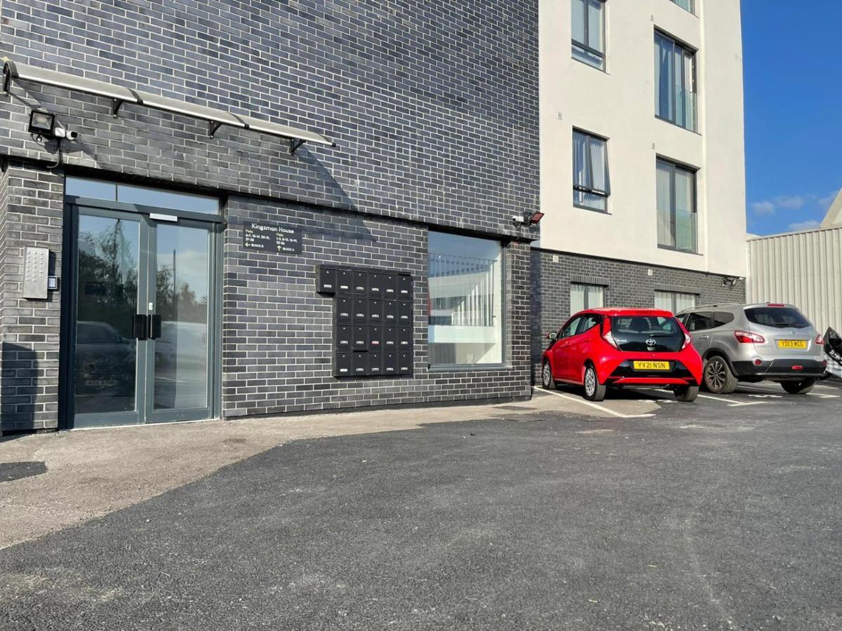 Salt Hill Windsor Legoland Eton Heathrow Luxury 2 Bed 1 Bath Free Parking Apartamento Slough Exterior foto