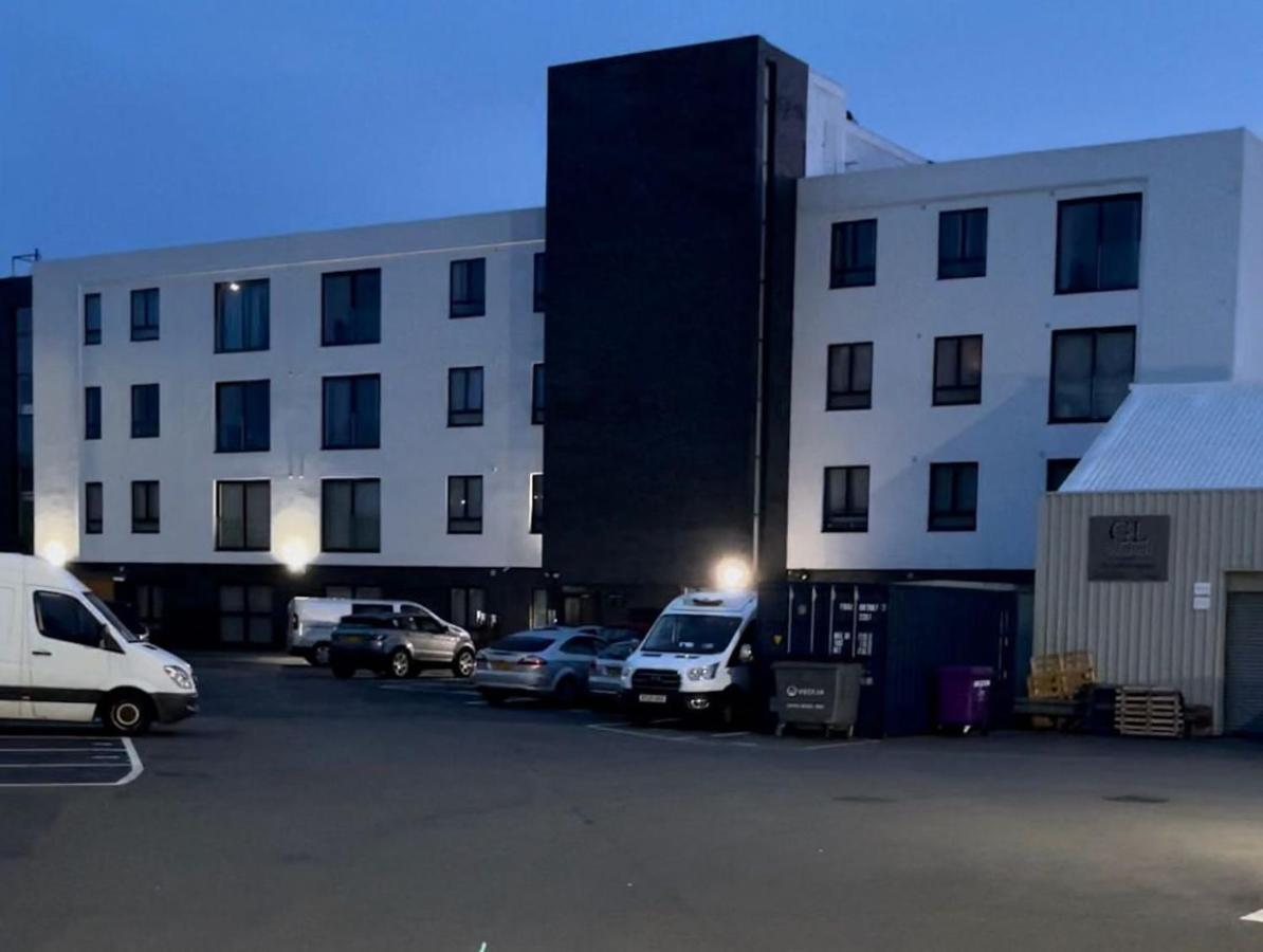 Salt Hill Windsor Legoland Eton Heathrow Luxury 2 Bed 1 Bath Free Parking Apartamento Slough Exterior foto